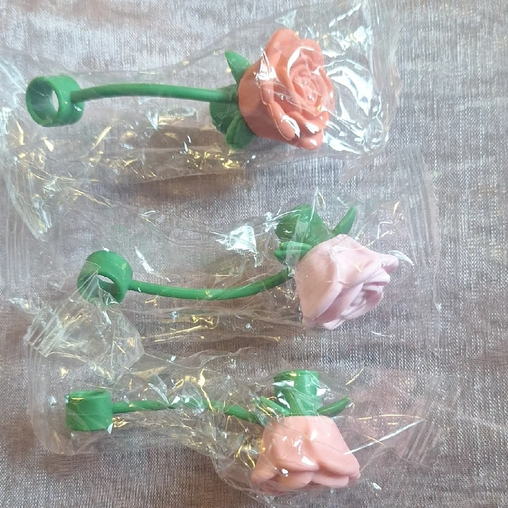 Set Of 3 Rose Silicone Straw Toppers - Straw Cover - Fits 10mm And Stanley